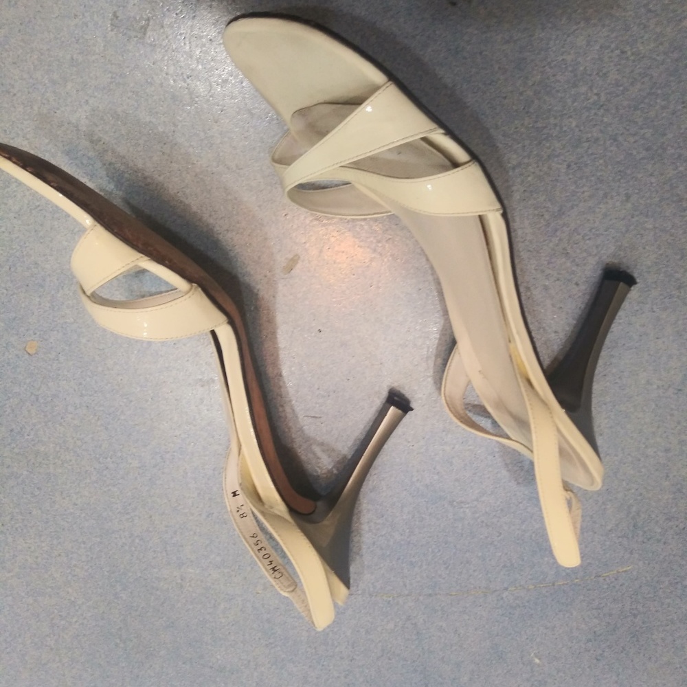 Stuart Weitzman Sandals - Picture 2 of 3